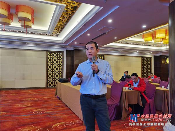 >國內市場下午是產(chǎn)品講解及技術交流環(huán)節(jié).